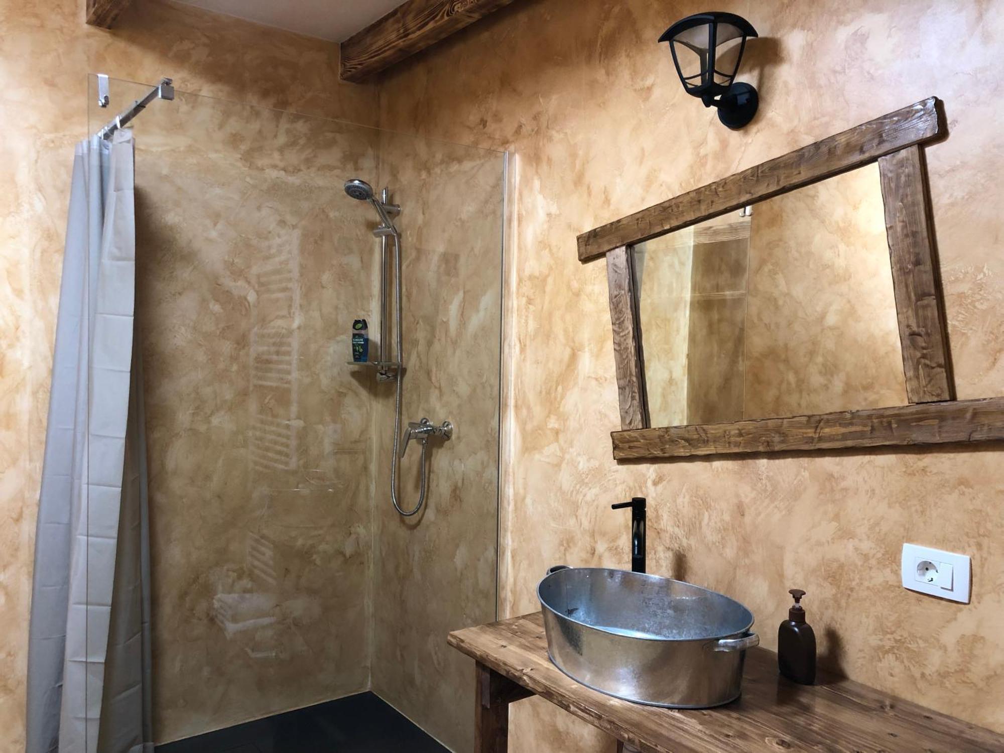 Vamis Hotel Gornji Petrovci Room photo